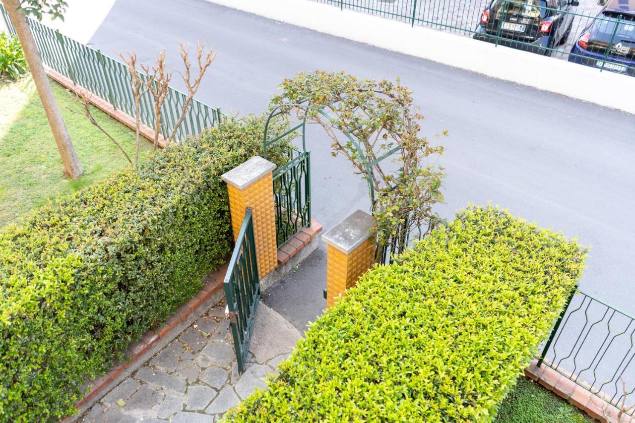 Pietra Ligure Downtown Convenience -Free Parking Apartment Екстериор снимка